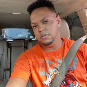 Meet your Posher, Gregory